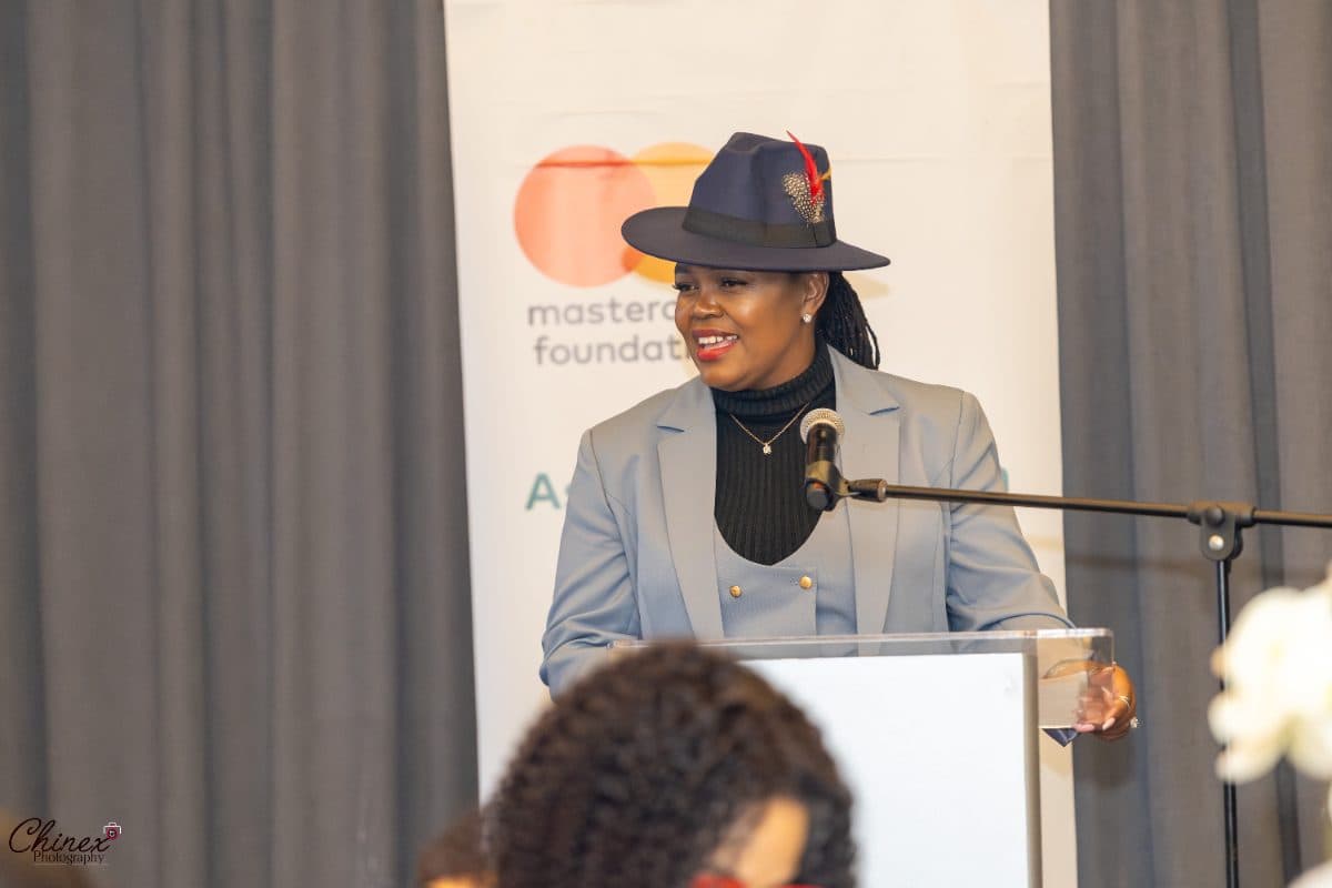 Olori Mathuts - The Queen of Talk