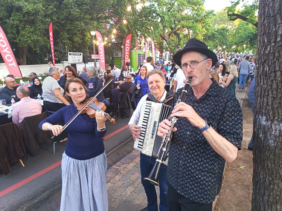 Ooh La La! Strolling French Quartet - Musicians & Bands in Cape Town, Western Cape
